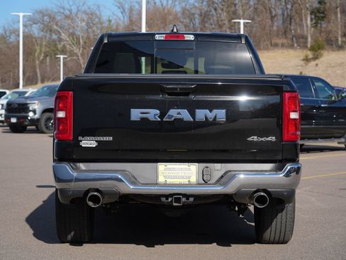 Used 2025 RAM 1500 Laramie AWD/4WD image 4