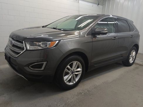 Used 2017 Ford Edge SEL w/ Equipment Group 201A AWD/4WD image 2