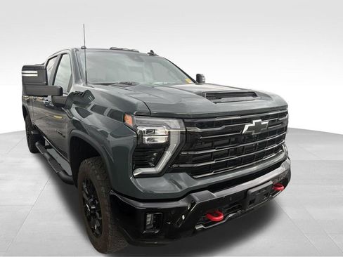Used 2025 Chevrolet Silverado 2500 LT w/ Trail Boss Package AWD/4WD image 32