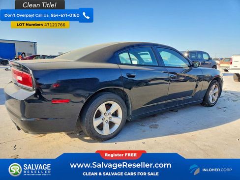 Used 2014 Dodge Charger SE w/ Connectivity Group image 4