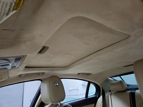 Used 2012 Jaguar XF Portfolio RWD image 15