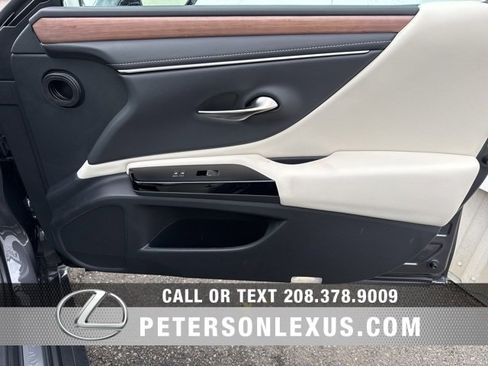 New 2025 Lexus ES 350 w/ Premium Package image 10