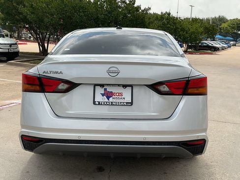 New 2026 Nissan Altima 2.5 SV FWD image 5