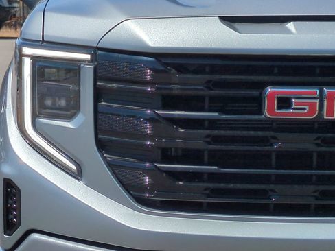 Used 2025 GMC Sierra 1500 Elevation AWD/4WD image 44