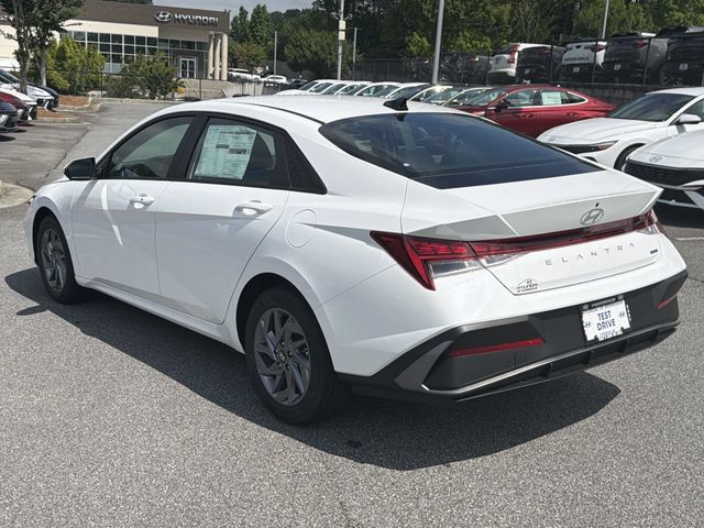 New 2026 Hyundai Elantra Hybrid FWD image 6