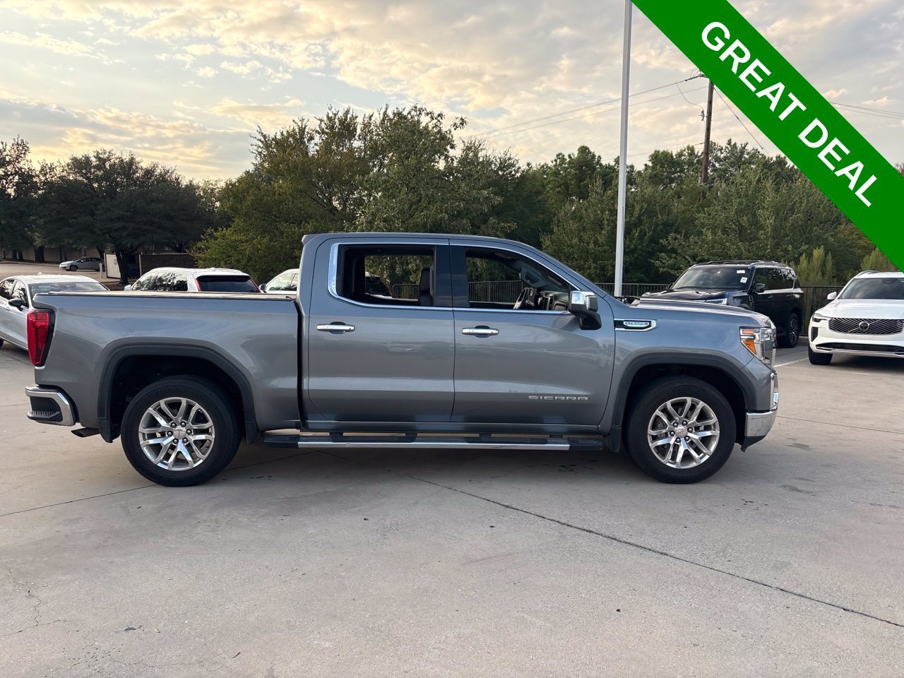 Used 2020 GMC Sierra 1500 SLT RWD image 4