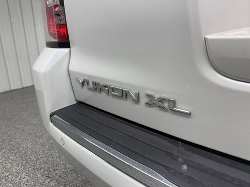 Used 2016 GMC Yukon XL Denali AWD/4WD image 8