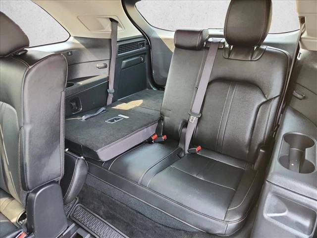 Used 2024 MAZDA CX-90 Plug-In Hybrid w/ Preferred AWD/4WD image 16