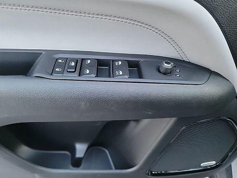 New 2026 Jeep Compass Limited w/ Sun, Sound & Navigation Group image 11