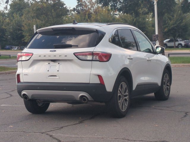 Used 2022 Ford Escape SEL w/ Technology Package FWD image 5
