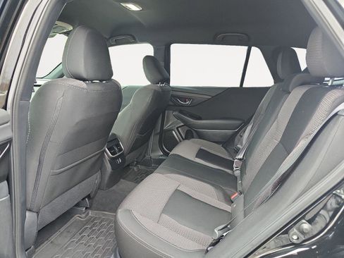 Used 2025 Subaru Outback Premium image 17