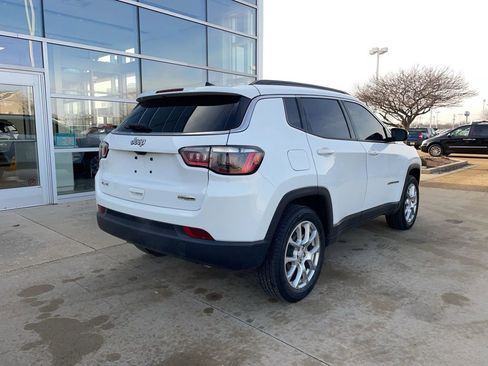 Used 2023 Jeep Compass Latitude image 5