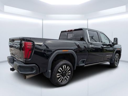 Used 2025 GMC Sierra 2500 Denali Ultimate image 3