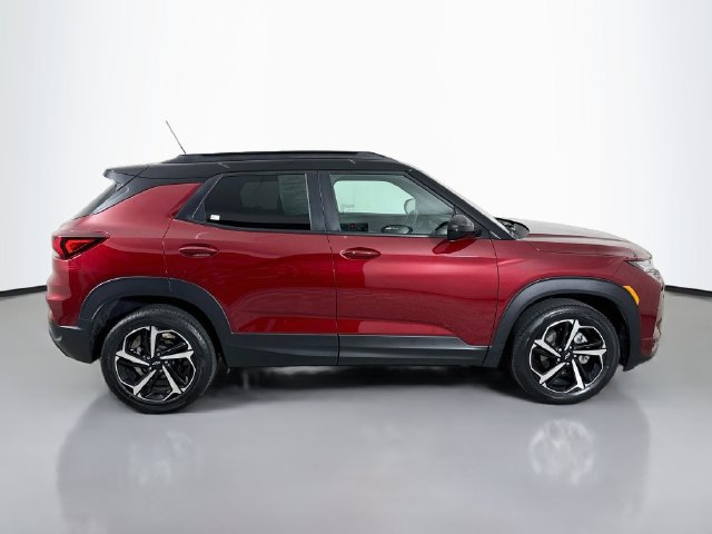 Used 2023 Chevrolet TrailBlazer RS w/ Convenience Package FWD image 9