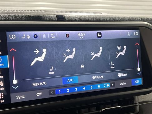 Used 2024 Jeep Wrangler Unlimited AWD/4WD image 18