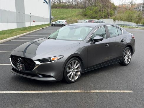 Used 2020 MAZDA MAZDA3 AWD Sedan w/ Preferred Package image 9