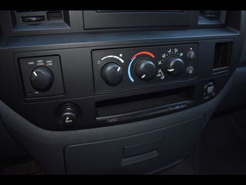 Used 2008 Dodge Ram 1500 Truck ST AWD/4WD image 11