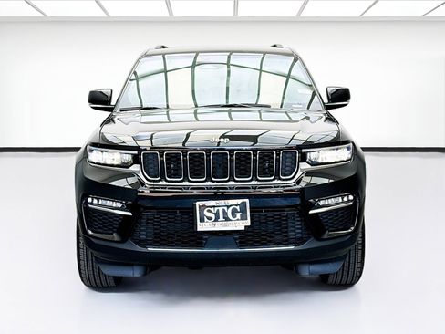 Used 2025 Jeep Grand Cherokee Limited image 2