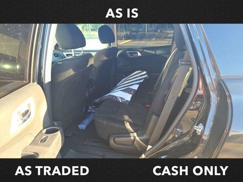 Used 2016 Nissan Pathfinder S FWD image 12