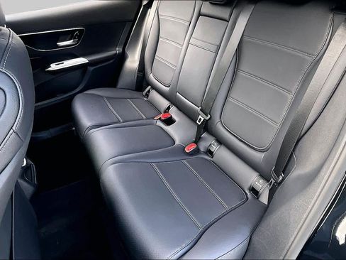 Used 2025 Mercedes-Benz GLC 350e 4MATIC w/ Driver Assistance Package image 21