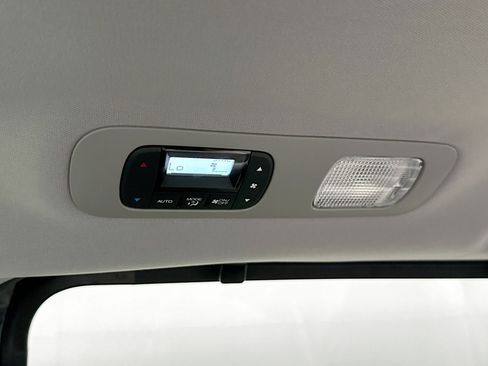Certified 2024 Honda Odyssey EX-L image 30