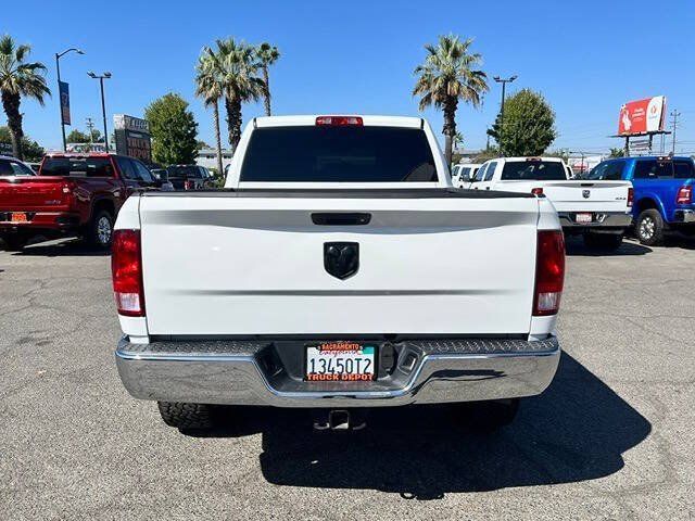 Used 2018 RAM 2500 Tradesman w/ Chrome Appearance Group AWD/4WD image 9