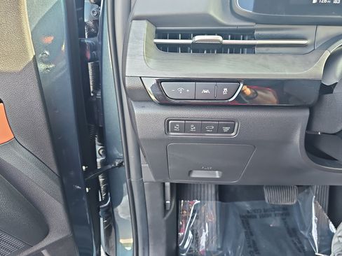 Used 2024 Kia Carnival SX FWD image 27