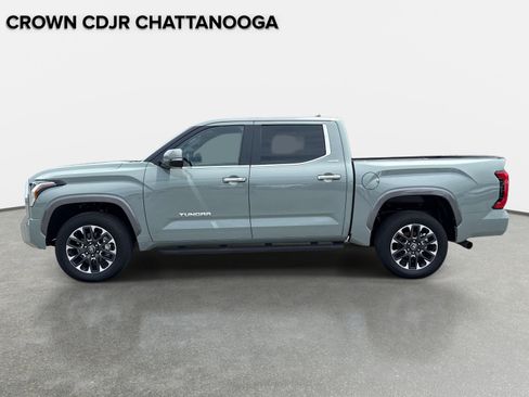 Used 2025 Toyota Tundra Limited AWD/4WD image 8
