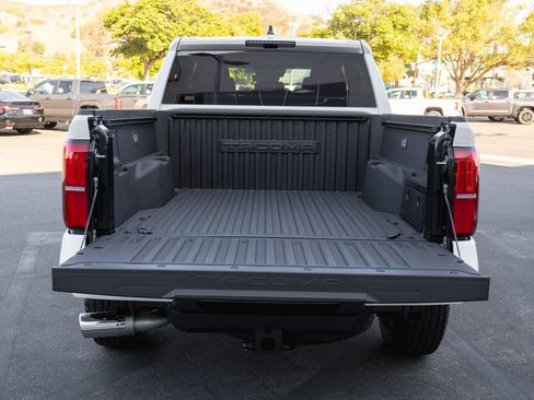 New 2026 Toyota Tacoma TRD Off-Road AWD/4WD image 8