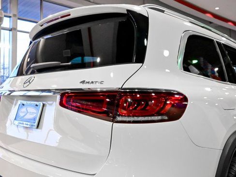 Used 2023 Mercedes-Benz GLS 450 4MATIC image 12