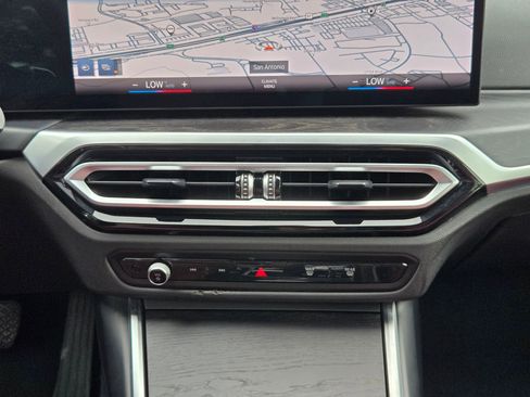 Used 2024 BMW 430i Convertible image 17