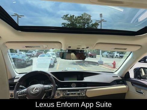 Used 2017 Lexus ES 350 w/ Luxury Package FWD image 17