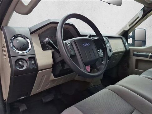 Used 2009 Ford F250 XLT AWD/4WD image 10