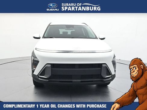 Used 2024 Hyundai Kona SEL w/ Convenience Package AWD/4WD image 2
