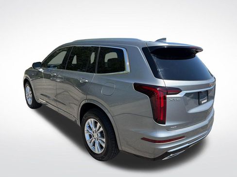 Used 2023 Cadillac XT6 Luxury AWD/4WD image 12