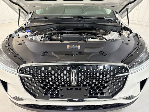 New 2025 Lincoln Aviator 2WD w/ Equipment Group 101A image 32