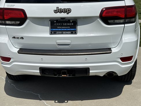 Used 2017 Jeep Grand Cherokee Limited 75th Anniversary AWD/4WD image 13