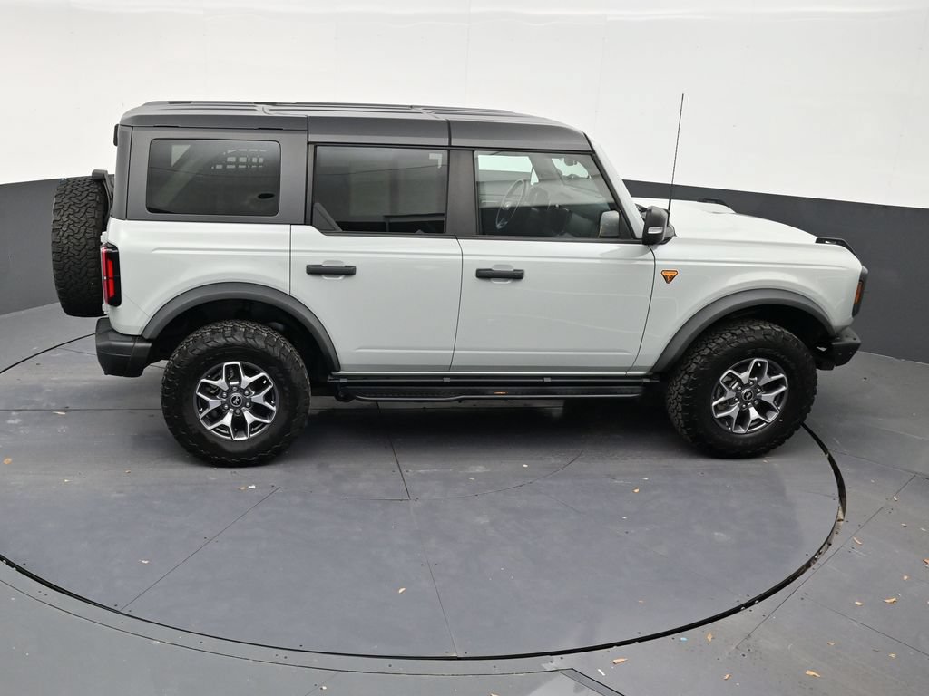 Used 2024 Ford Bronco Badlands AWD/4WD image 17