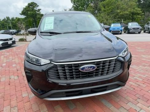 Used 2023 Ford Escape Active FWD image 4