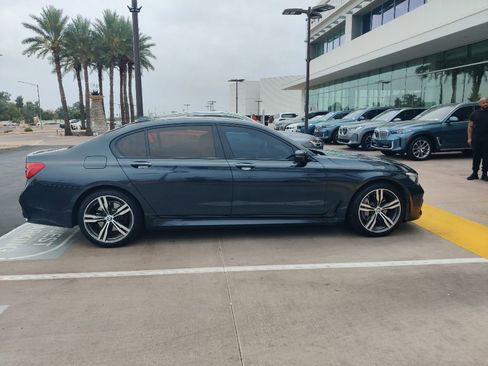 Used 2016 BMW 740i RWD image 4