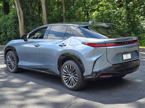 Used 2023 Lexus RZ 450e Premium w/ Accessory Package (Z1) image 4