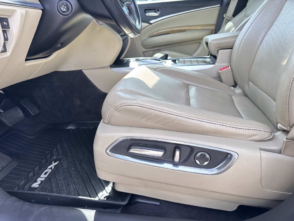 Used 2020 Acura MDX w/ Technology Package FWD image 16