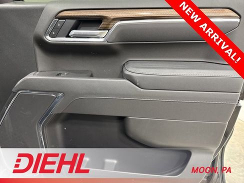 Used 2025 Chevrolet Silverado 1500 LT Trail Boss w/ Protection Package image 11