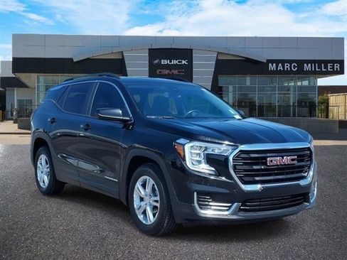 Used 2022 GMC Terrain SLE w/ Driver Convenience Package image 1