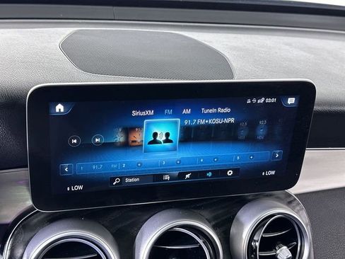 Used 2021 Mercedes-Benz GLC 300 image 34