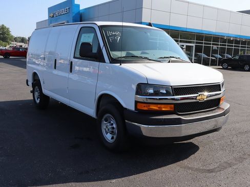 New 2025 Chevrolet Express 2500 Work Van w/ Driver Convenience Package image 2