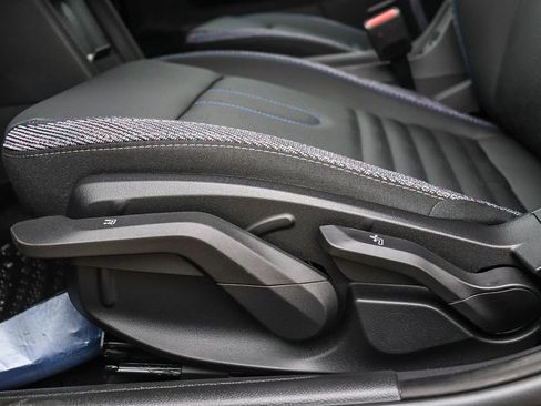 New 2026 MINI Cooper 4-Door Hardtop image 20