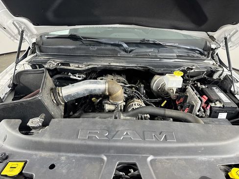 Used 2019 RAM 1500 Big Horn AWD/4WD image 30