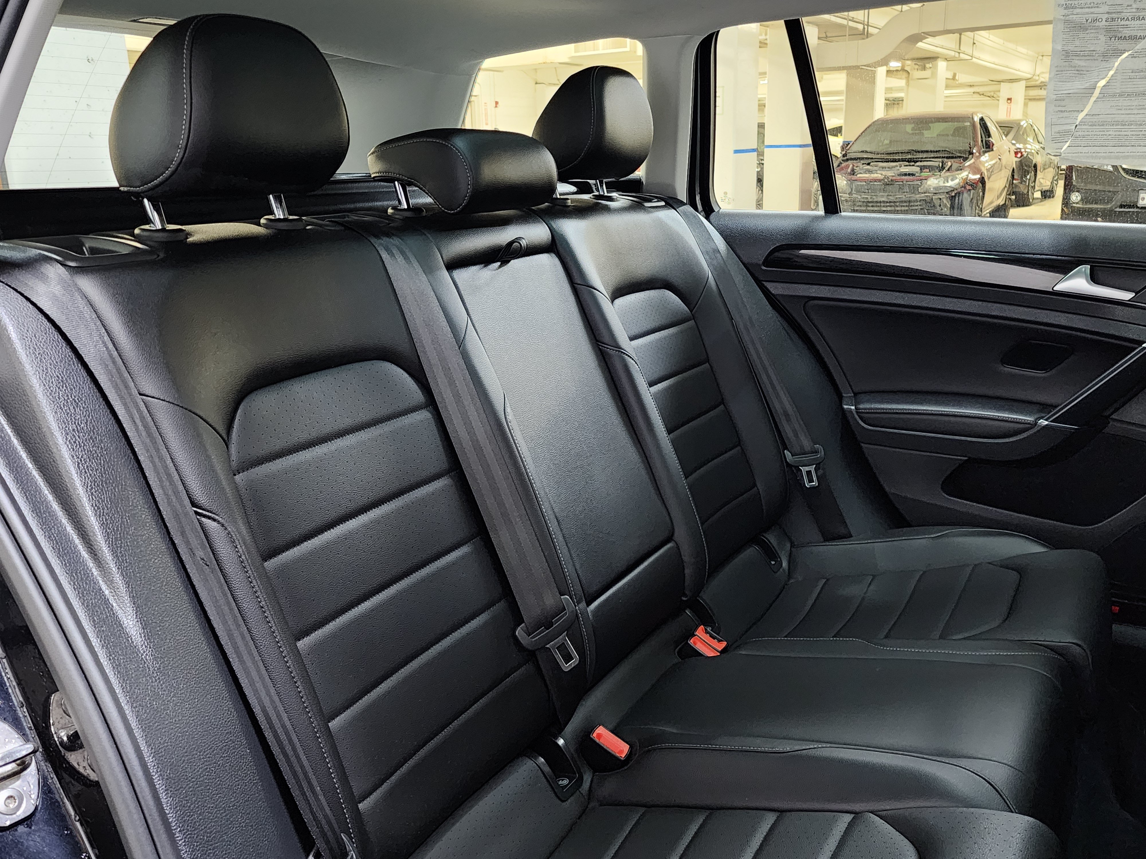Used 2018 Volkswagen Golf SEL FWD image 22