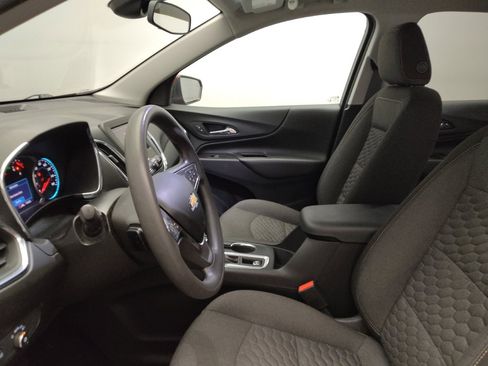 Used 2021 Chevrolet Equinox LT image 17